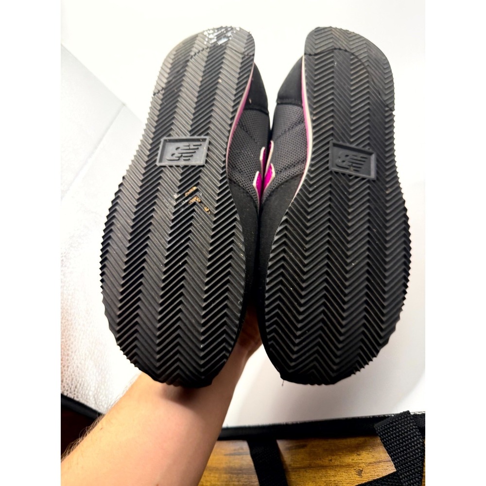 New Balance 220 KL220BPY Unisex Kids 6 M Sneaker Black Pink Low Top Tennis Shoes - Picture 6 of 9